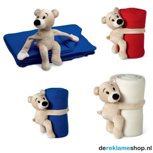 Fleece deken met beer leverbaar in 3 kleuren