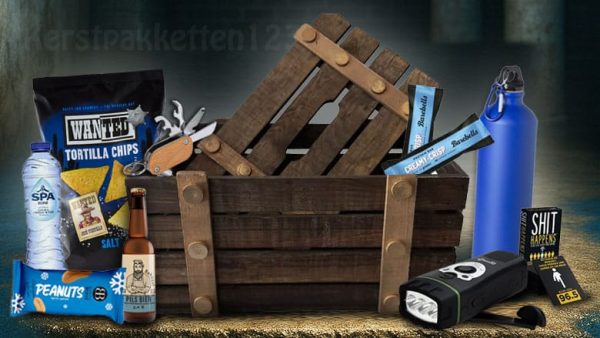 Kerstpakket met noodradio in houten kist